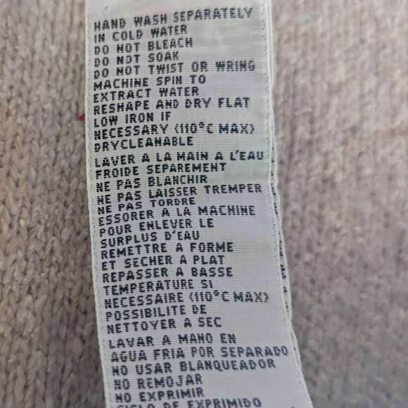 Santoria 2 piece skirt and sweater - Picture 6 of 11